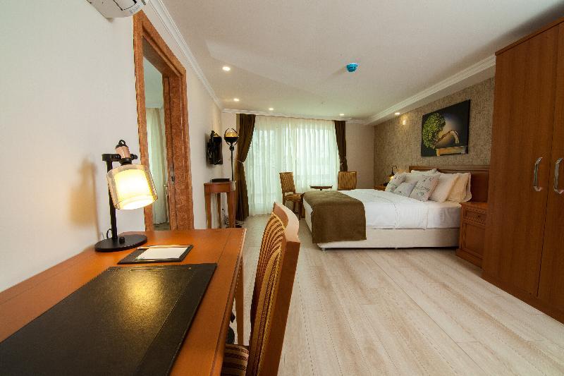 Tuzla Garden Hotel & Spa Darica  Ngoại thất bức ảnh